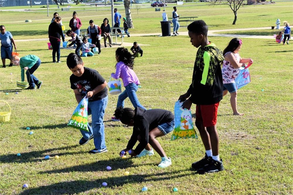 Kids Hunting Easter Eggs 12