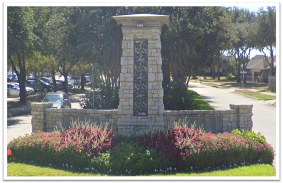 thumbnail_Front Entrance View